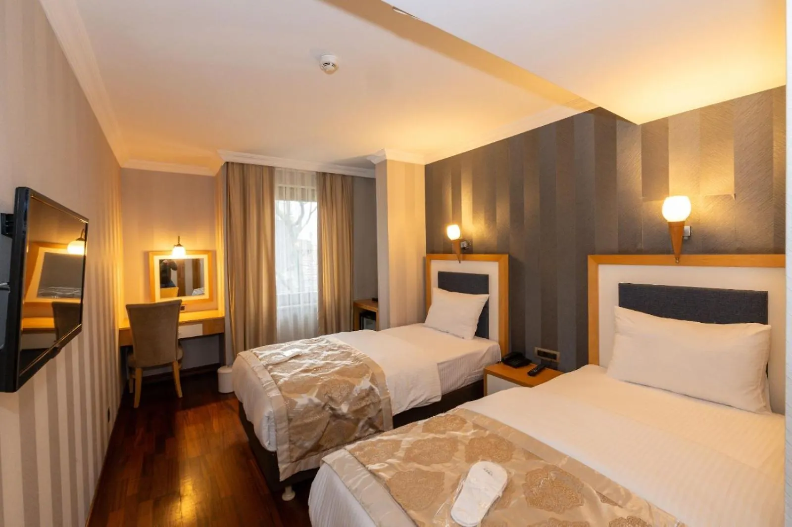 Crestium Prime Square Hotel Istanbul